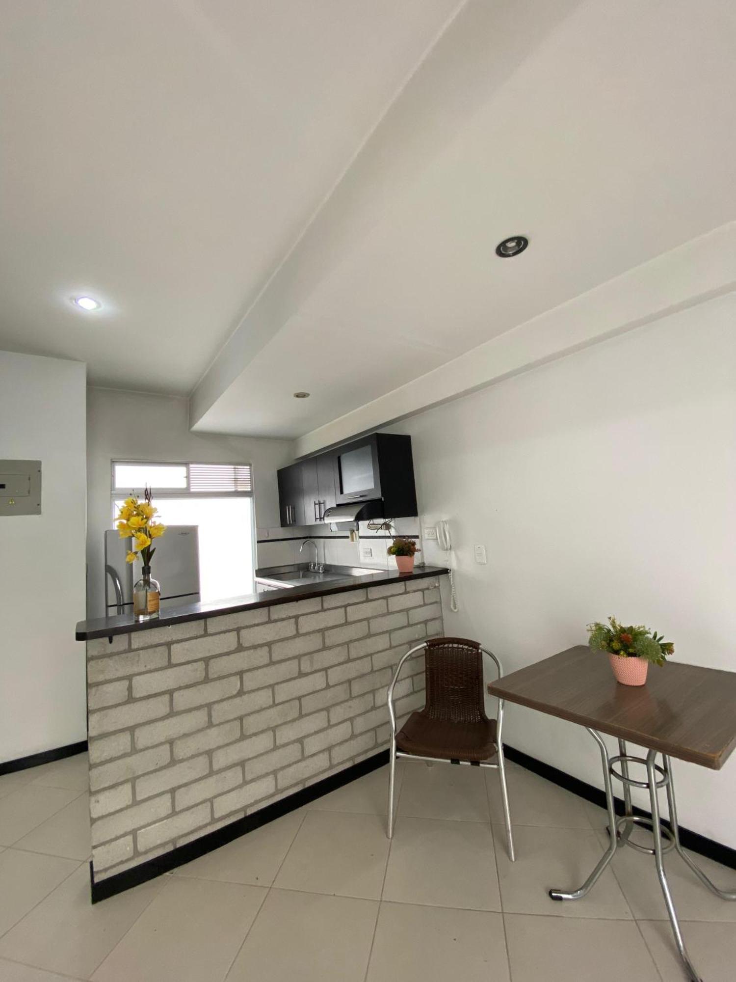 Apartaestudios Laureles 麦德林 外观 照片